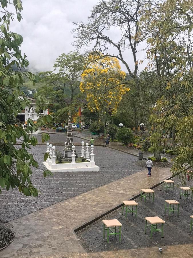 Hospedaje Casa Rosa Jardin Ngoại thất bức ảnh