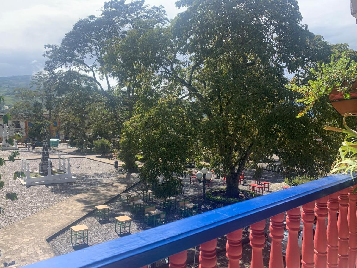 Hospedaje Casa Rosa Jardin Ngoại thất bức ảnh