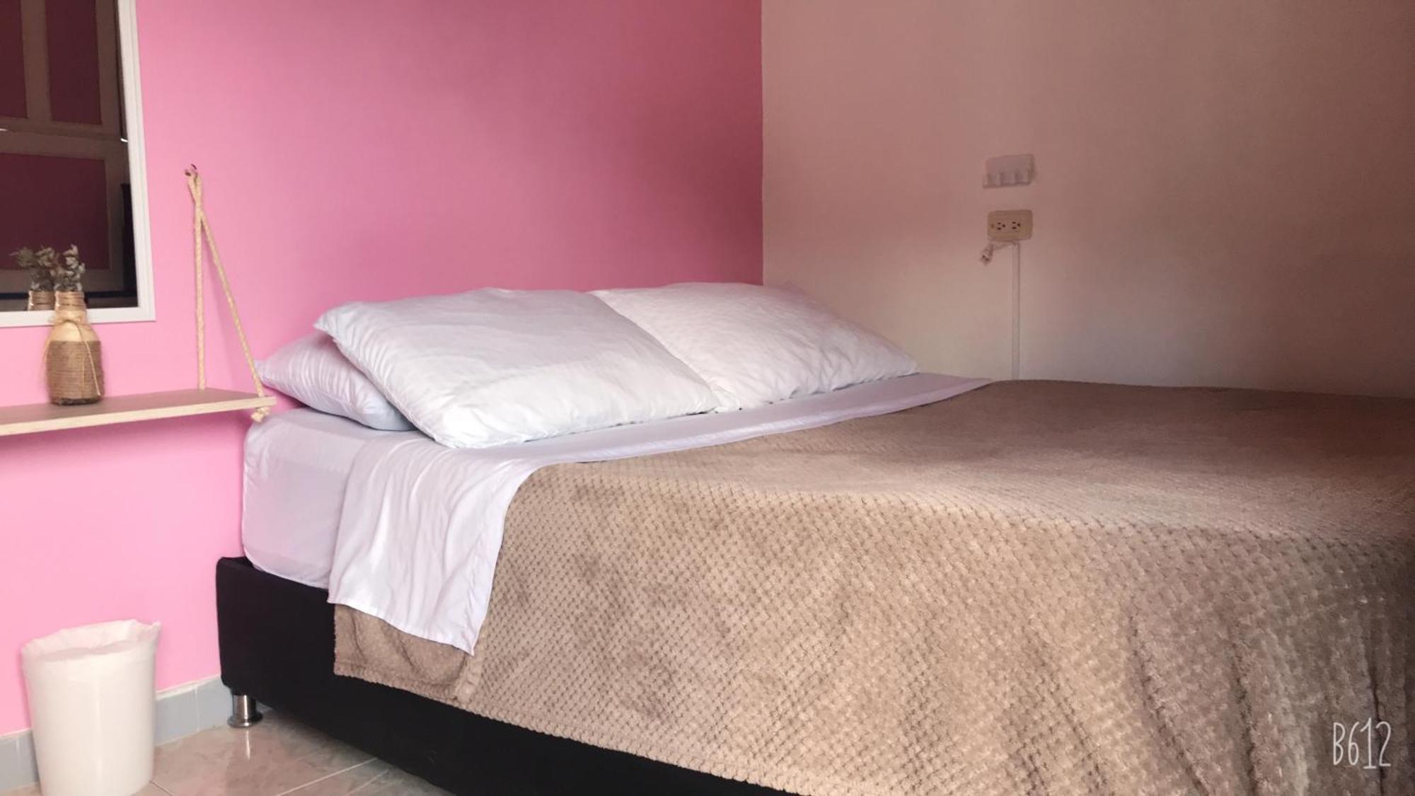 Hospedaje Casa Rosa Jardin Ngoại thất bức ảnh